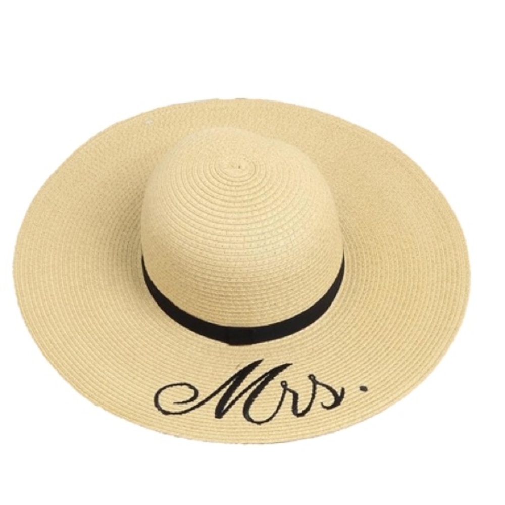Blue by Betsey Johnson Mrs. Floppy Pom Sun Hat, Natural